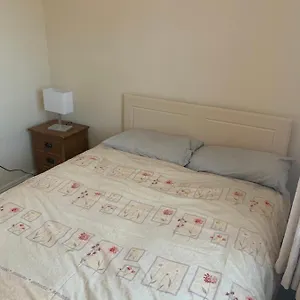  Apartment One Bedroom